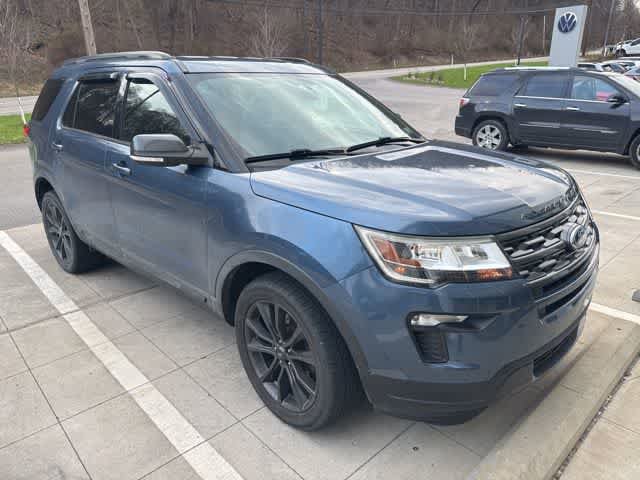 Used 2019 Ford Explorer XLT w/ Equipment Group 202A image 3