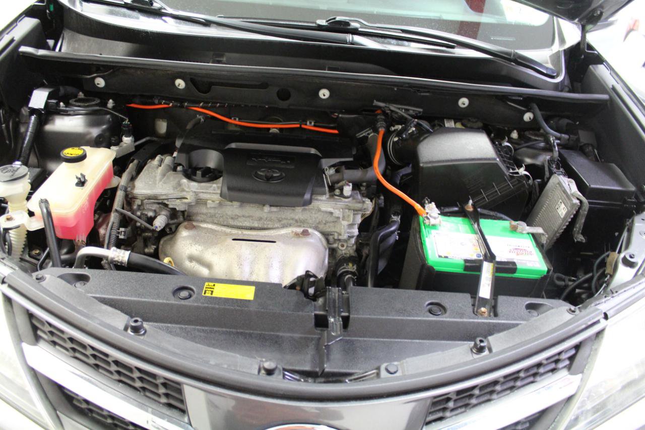 Used 2015 Toyota RAV4 Limited w/ Technology Package image 32