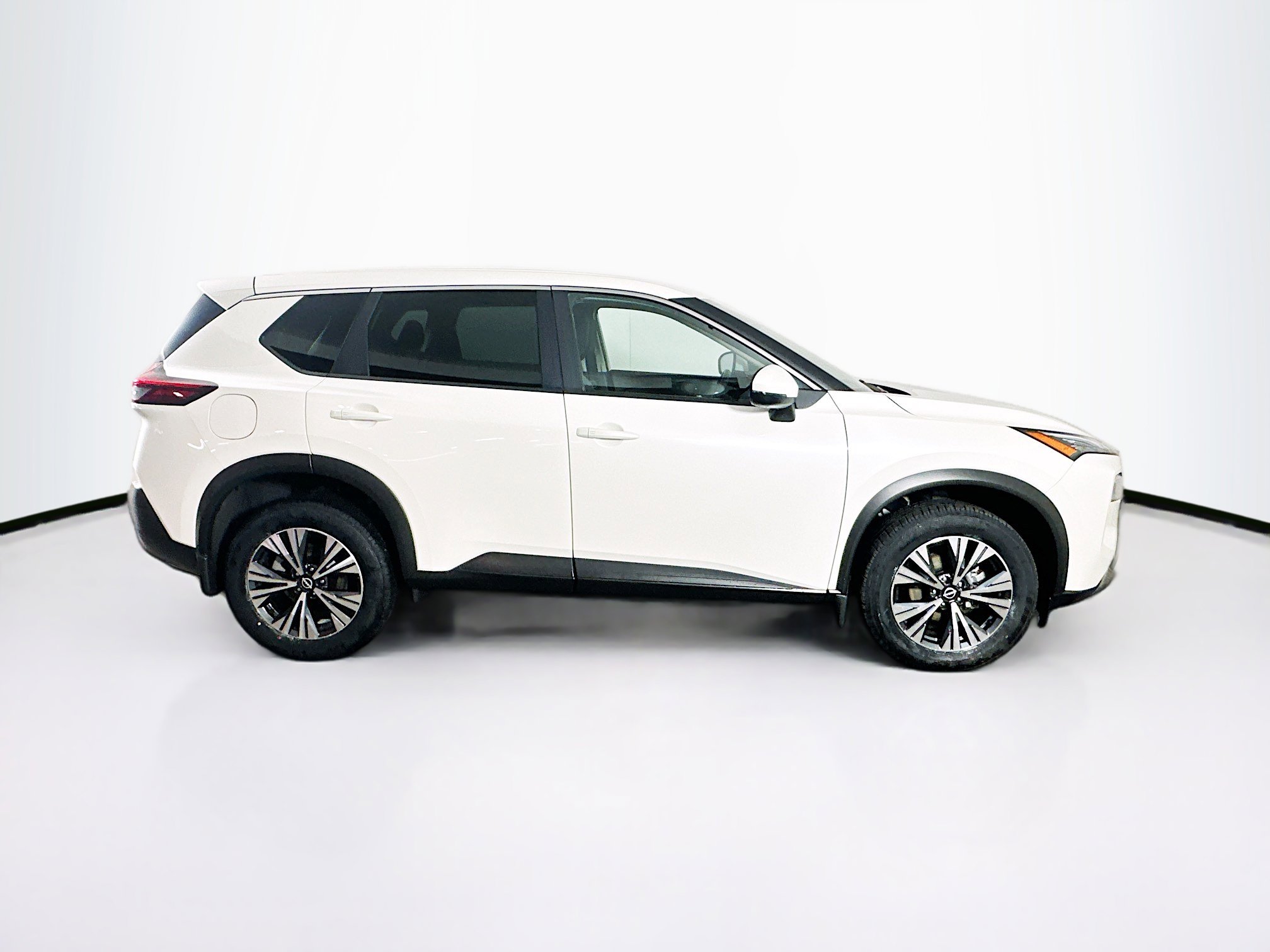 Used 2023 Nissan Rogue SV image 10