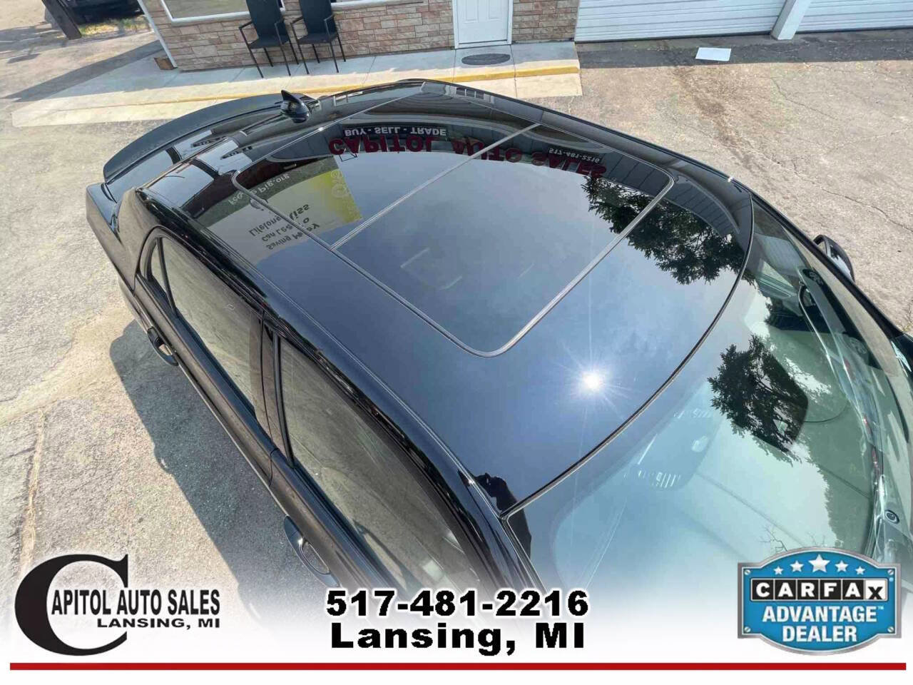 Used 2023 Chrysler 300 C image 15