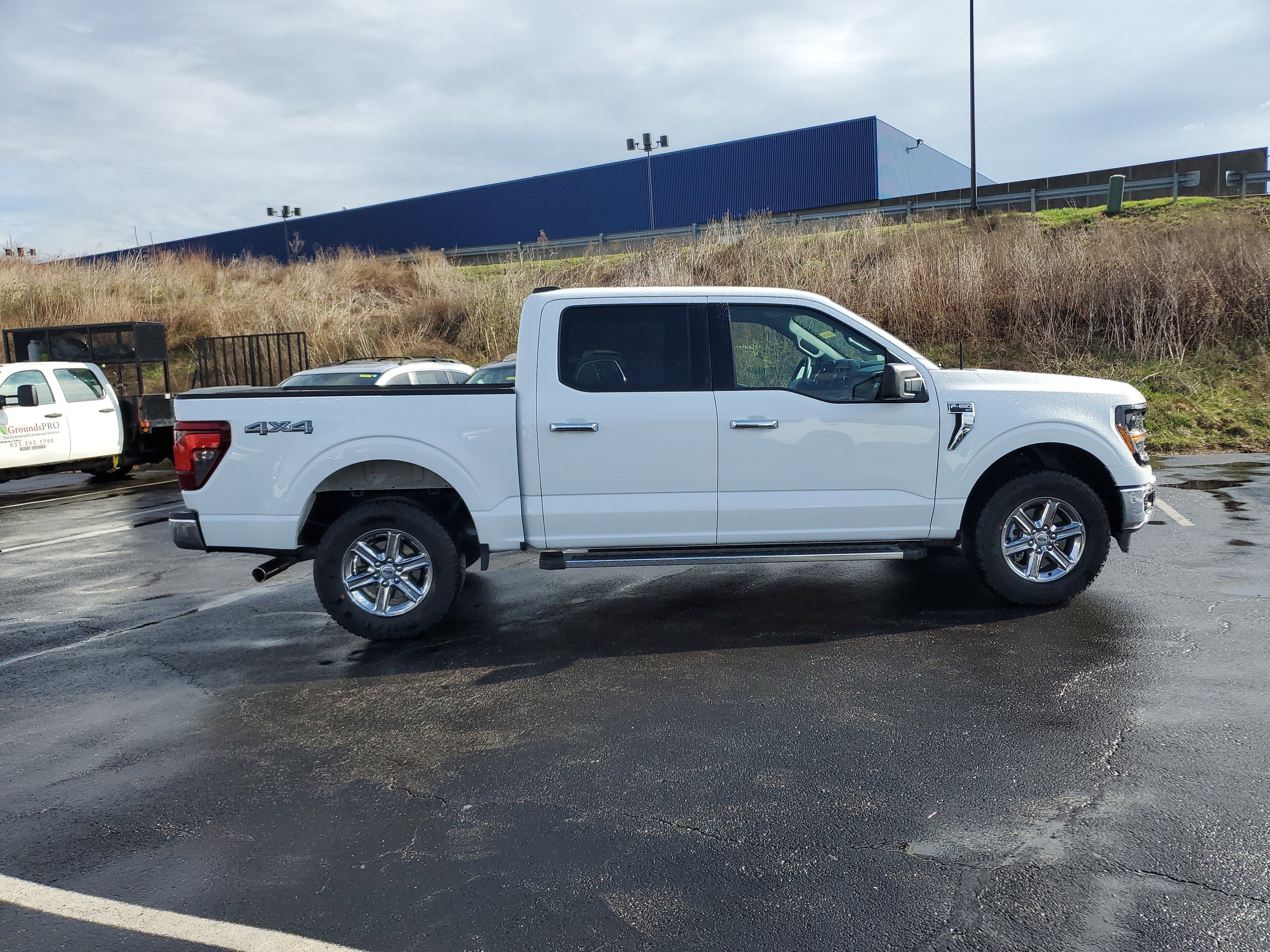 Used 2025 Ford F150 XLT w/ Equipment Group 301A Standard image 3