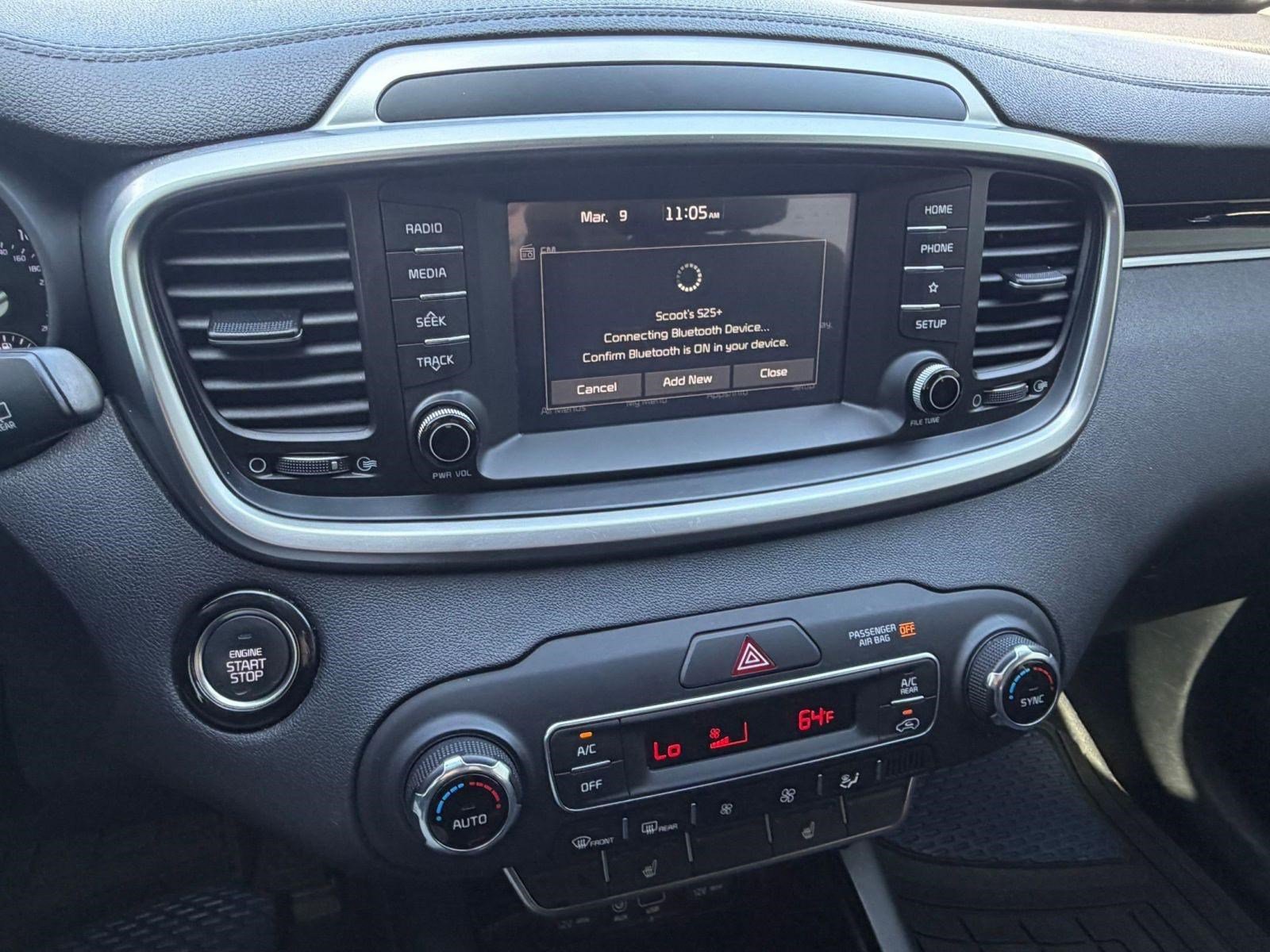 Used 2020 Kia Sorento S image 23