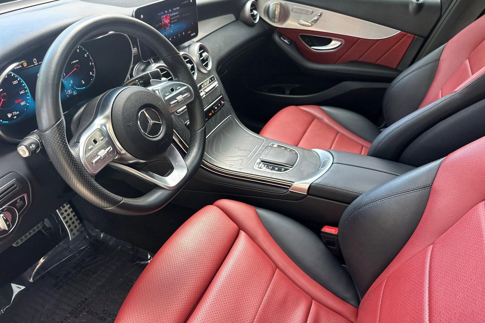 Used 2021 Mercedes-Benz GLC 300 4MATIC Coupe image 4