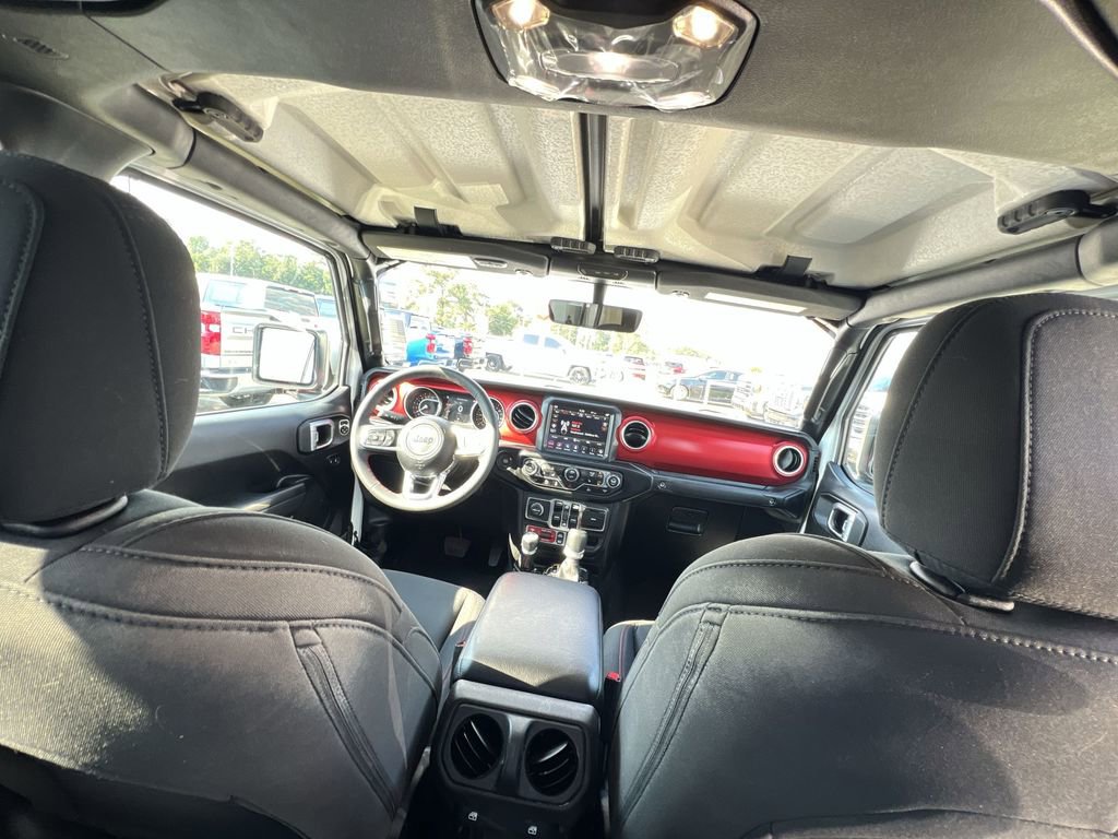 Used 2023 Jeep Gladiator Rubicon w/ Cold Weather Group image 13