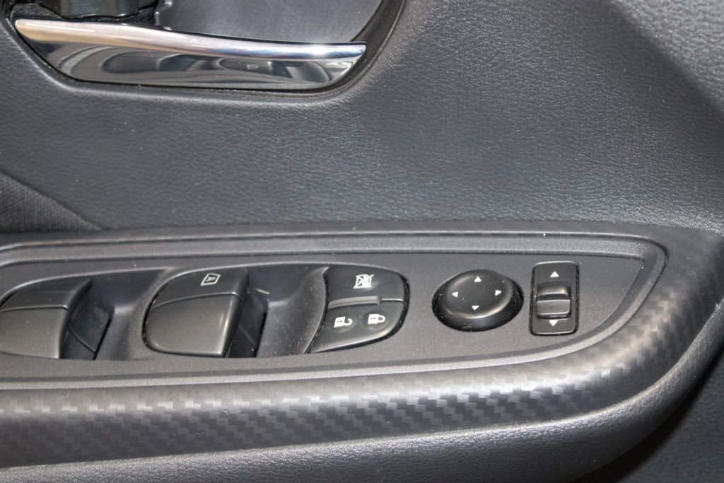 Used 2021 Nissan Versa SV image 22