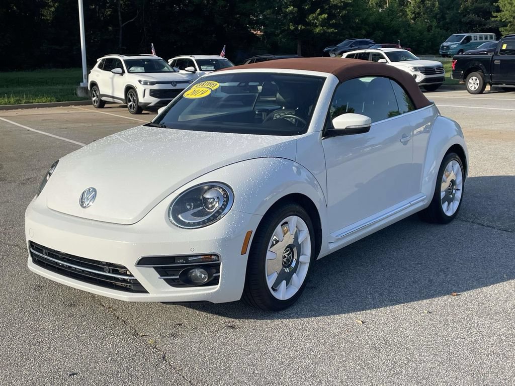 Used 2019 Volkswagen Beetle 2.0T Final Edition SEL FWD image 3