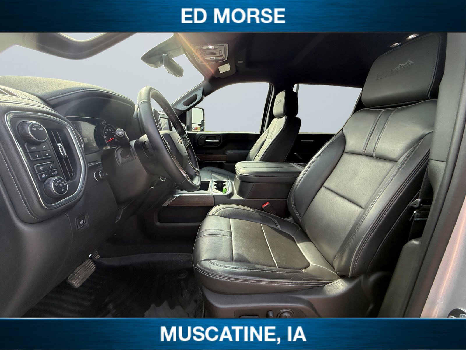 Used 2023 Chevrolet Silverado 2500 High Country w/ Z71 Off-Road Package image 13