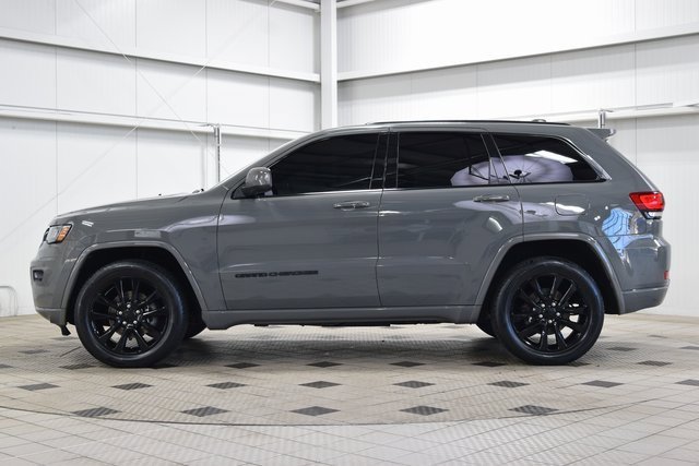Used 2020 Jeep Grand Cherokee Altitude image 4