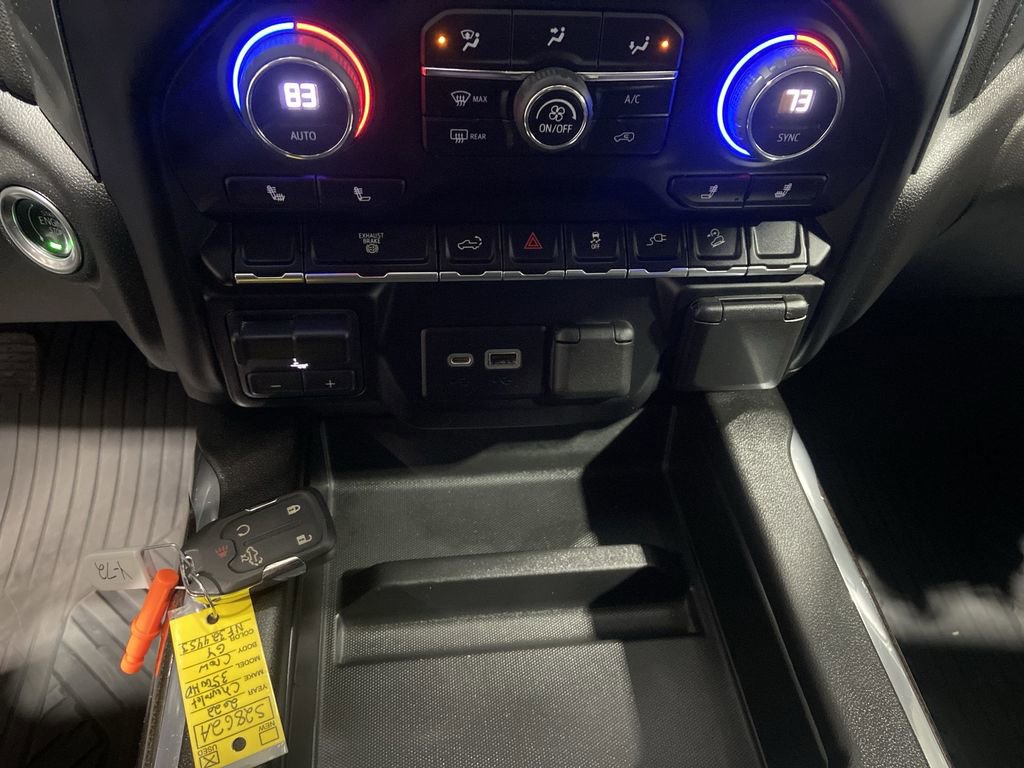 Used 2022 Chevrolet Silverado 3500 LT w/ Convenience Package AWD/4WD image 17