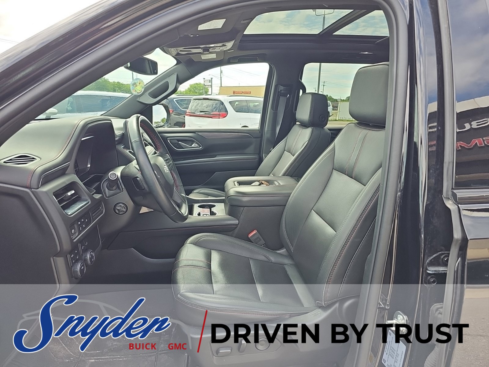 Used 2024 Chevrolet Tahoe RST w/ Luxury Package AWD/4WD image 9