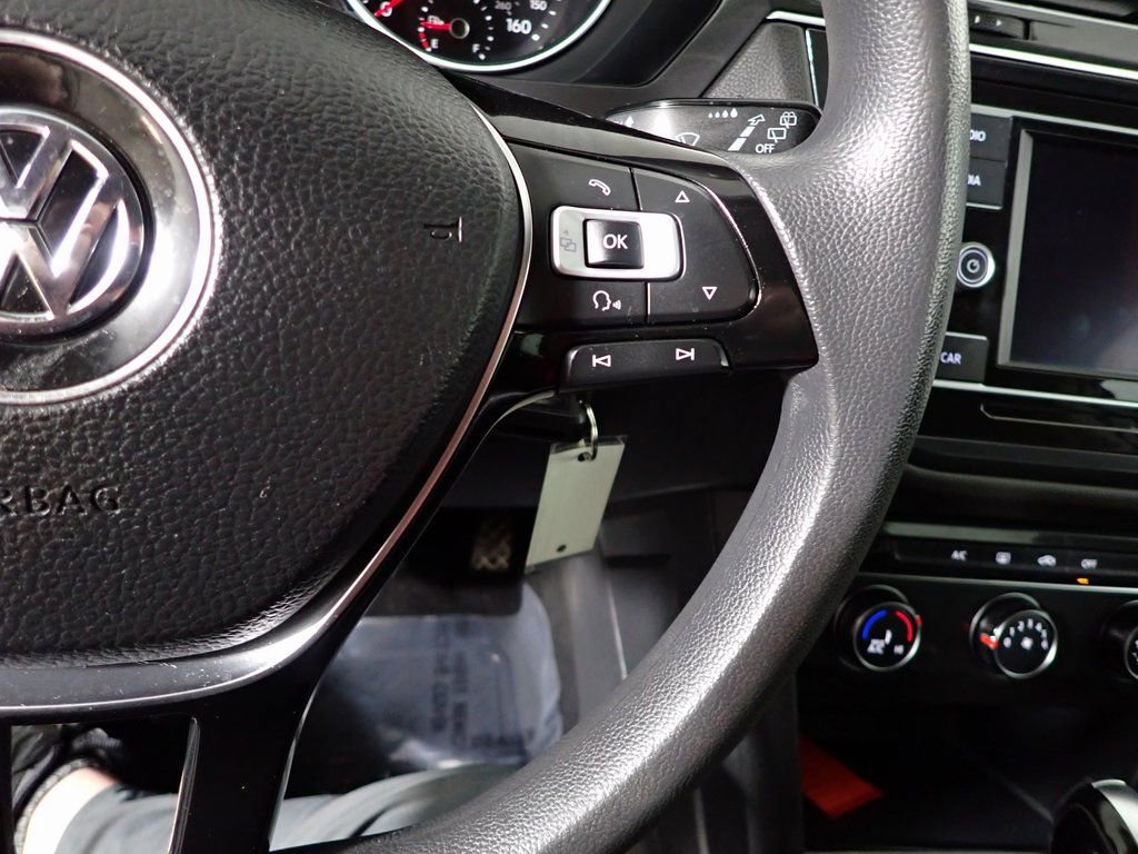Used 2018 Volkswagen Tiguan S image 29