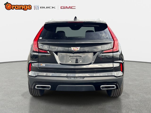 Used 2025 Cadillac XT4 Premium Luxury FWD image 4