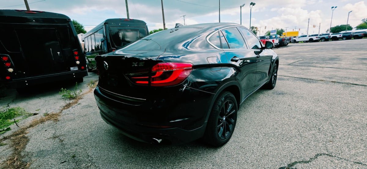 Used 2017 BMW X6 xDrive35i AWD/4WD image 3