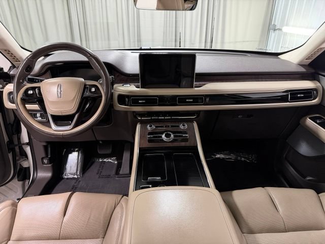 Used 2020 Lincoln Aviator Reserve w/ Equipment Group 202A AWD/4WD image 13