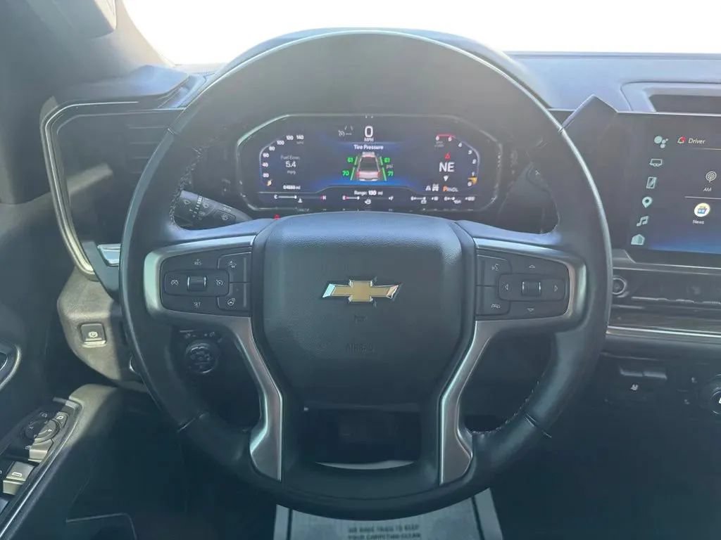 Used 2025 Chevrolet Silverado 2500 LT AWD/4WD image 24