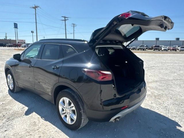 Used 2019 Chevrolet Blazer LT w/ Sound & Technology Package FWD image 4