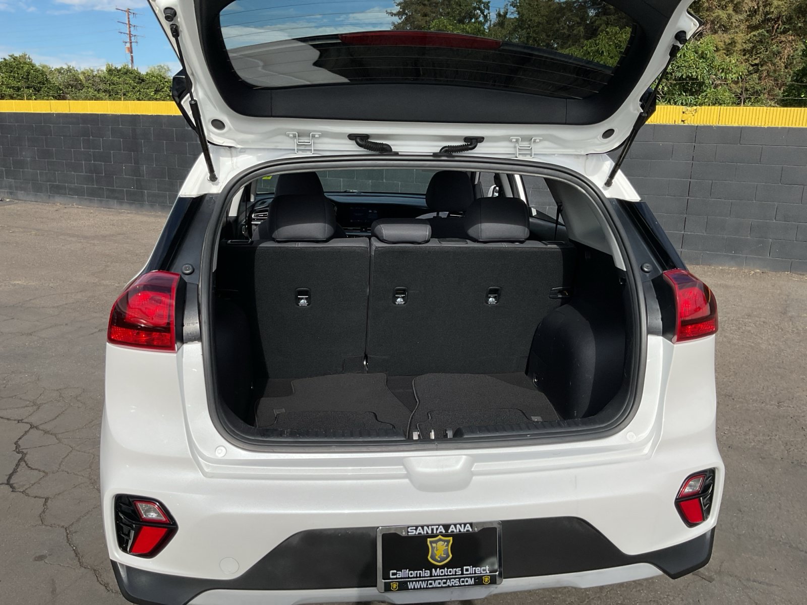 Used 2020 Kia Niro LX FWD image 25