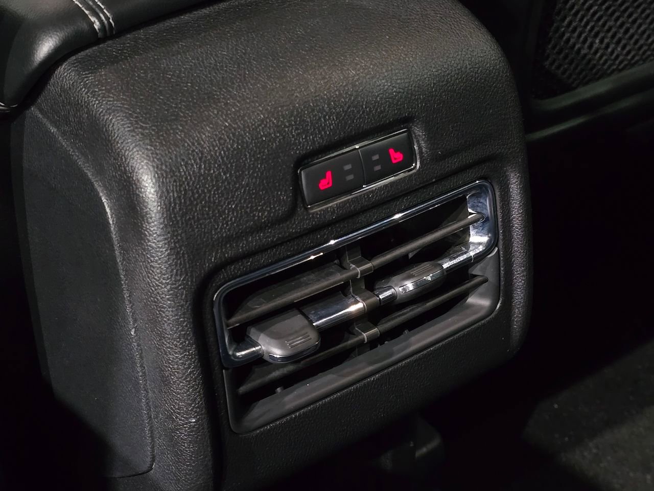 Used 2022 Lincoln Corsair AWD w/ Premium Package image 35