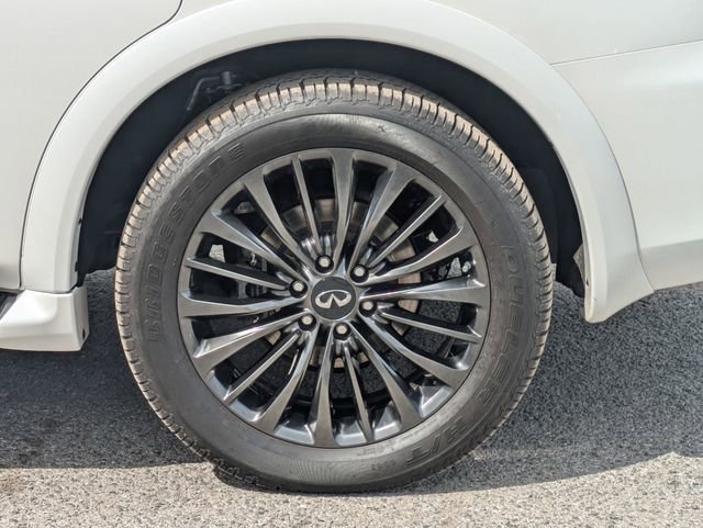 Used 2024 INFINITI QX80 Sensory w/ Cargo Package AWD/4WD image 12