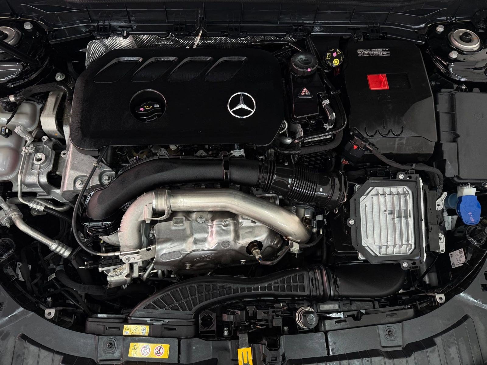 Certified 2024 Mercedes-Benz GLB 250 image 31