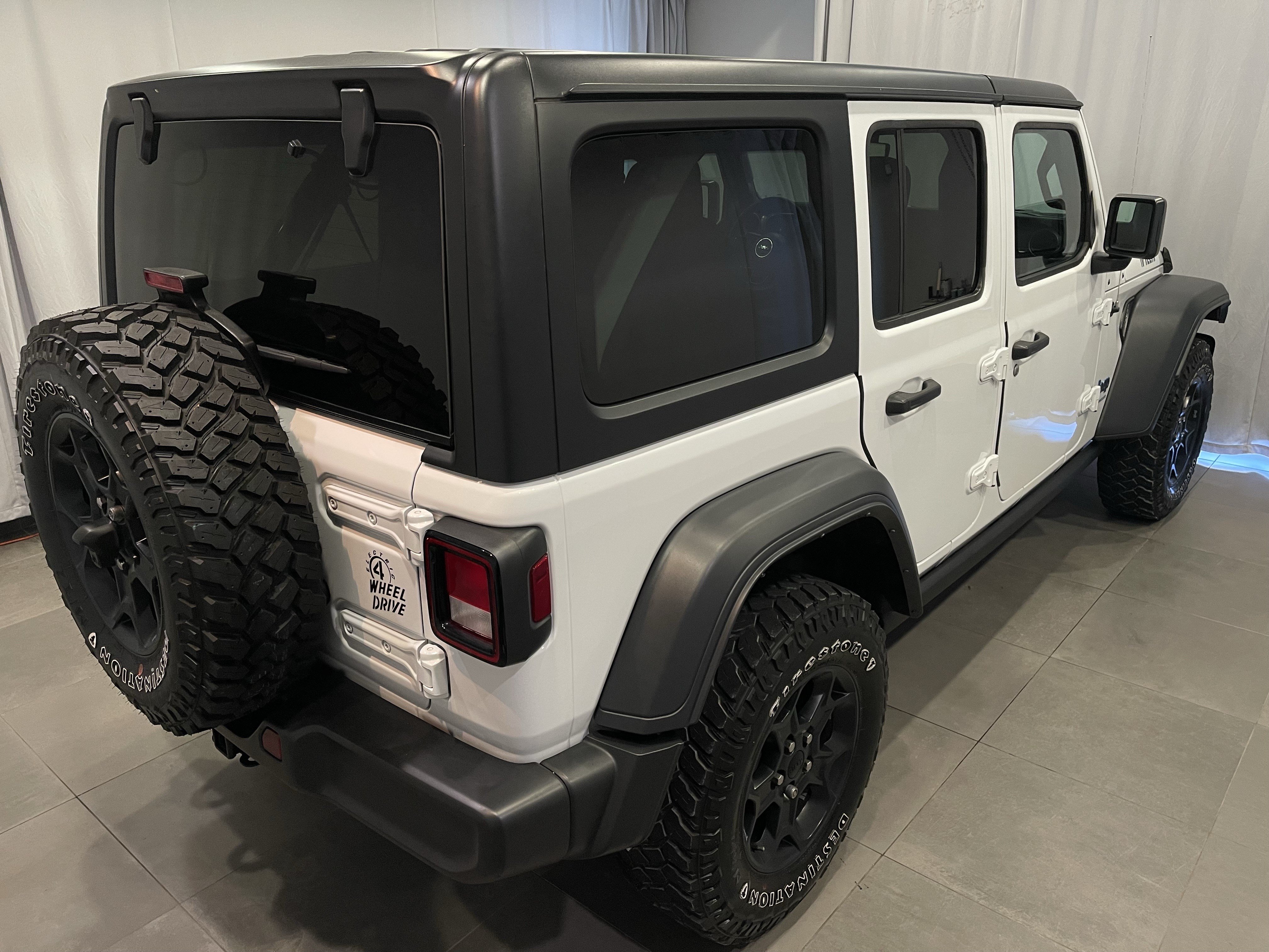 Used 2023 Jeep Wrangler Unlimited AWD/4WD image 6