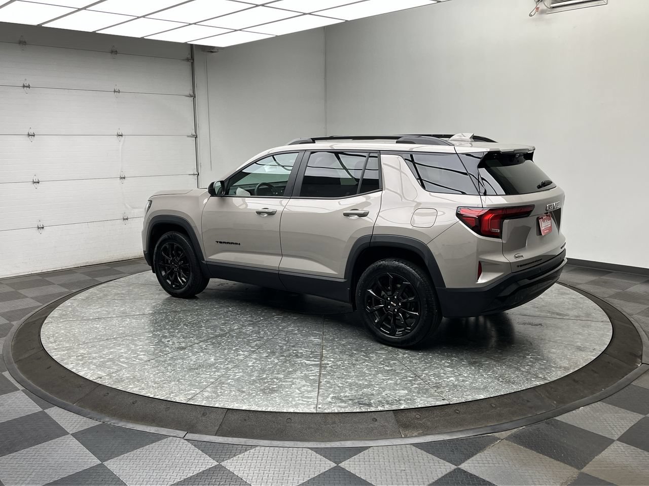Certified 2025 GMC Terrain Elevation w/ Technology Package II AWD/4WD image 2
