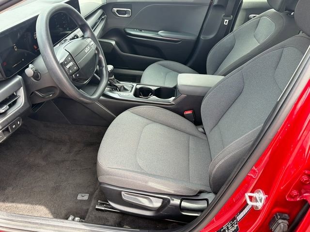 Used 2025 Kia K4 FWD image 9