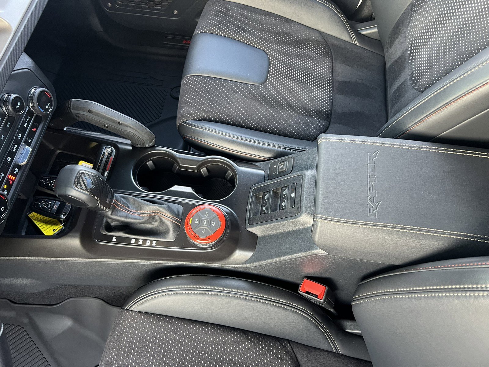 Used 2024 Ford Bronco Raptor w/ Interior Carbon Fiber Pack 6 image 23