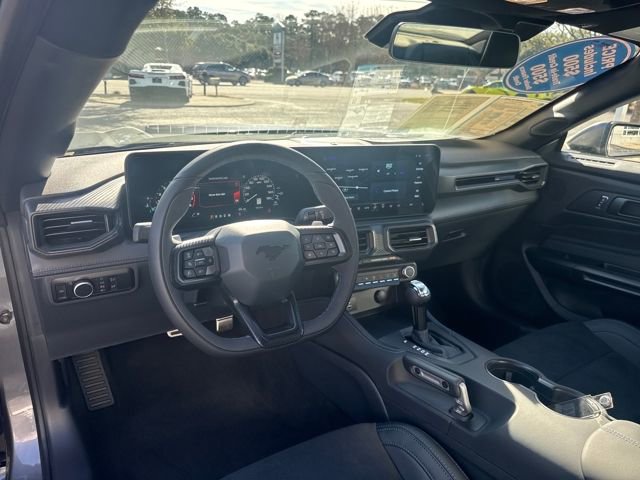 Used 2026 Ford Mustang Dark Horse image 14