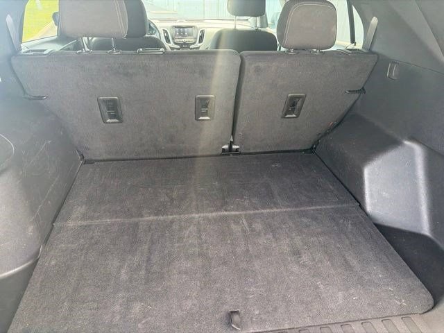 Used 2023 Chevrolet Equinox LS FWD image 33