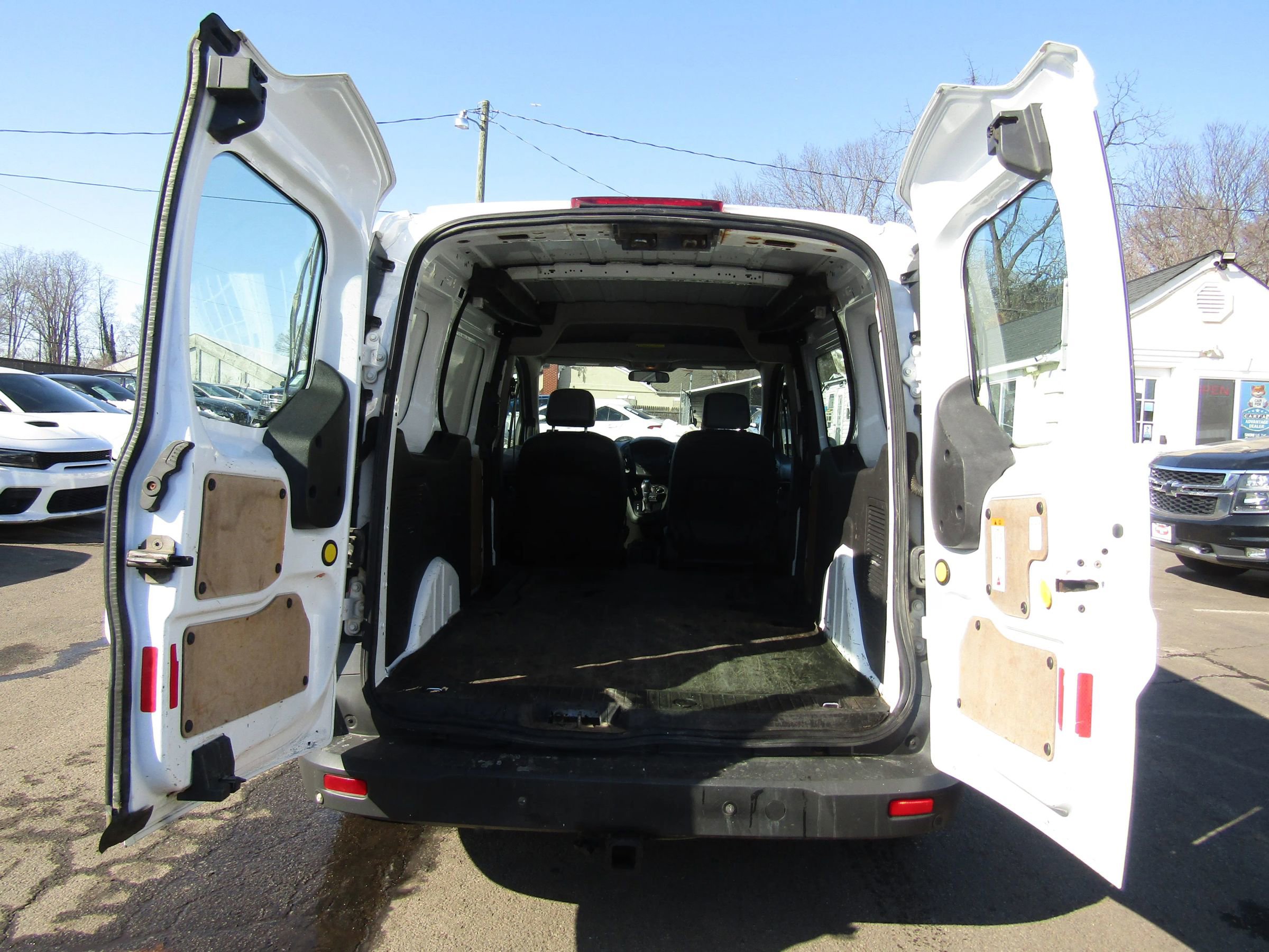 Used 2016 Ford Transit Connect XL image 16