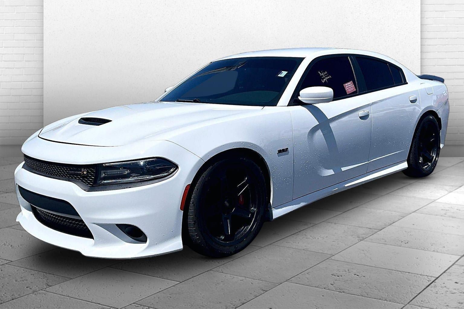 Used 2016 Dodge Charger R/T Scat Pack w/ Beats Audio Group RWD image 13