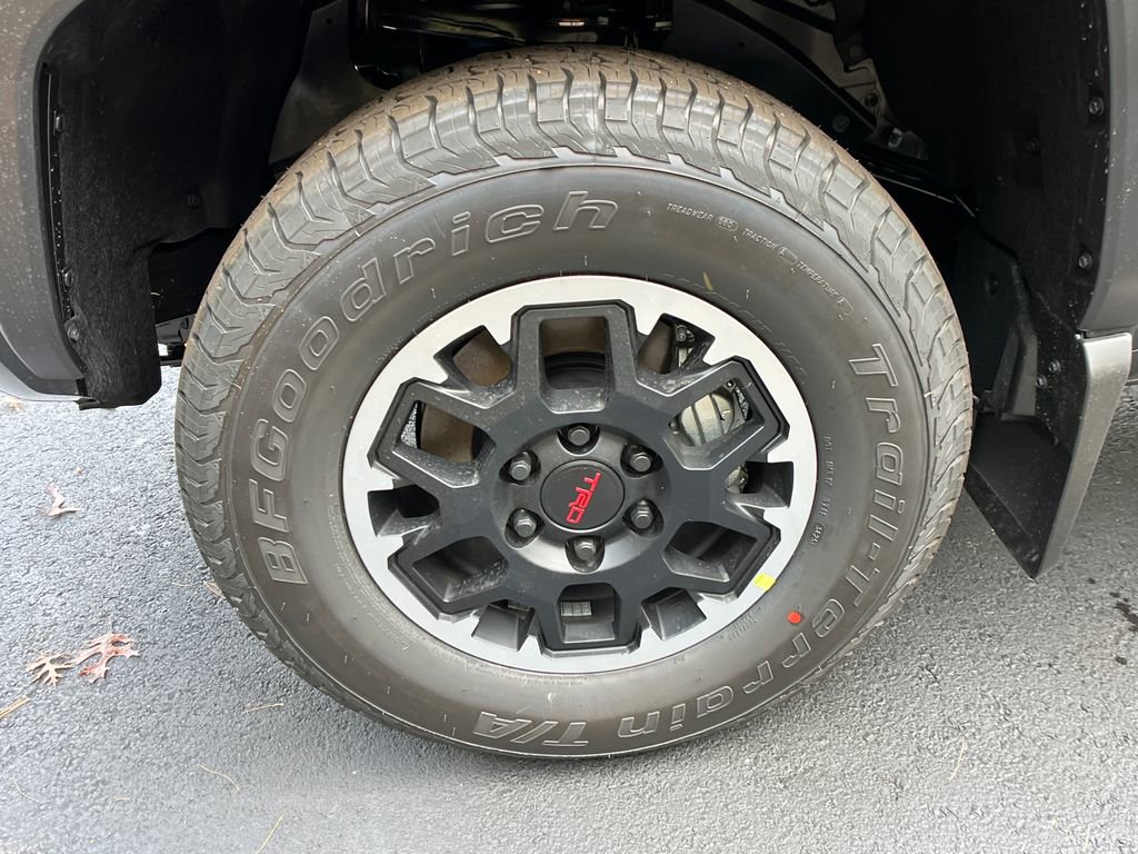 New 2025 Toyota Tacoma TRD Off-Road image 24
