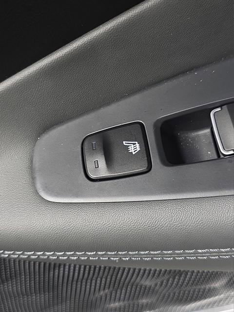 Certified 2023 Hyundai Santa Fe Limited image 35