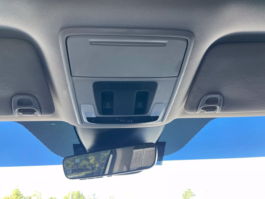 Certified 2025 Honda Pilot Touring image 16