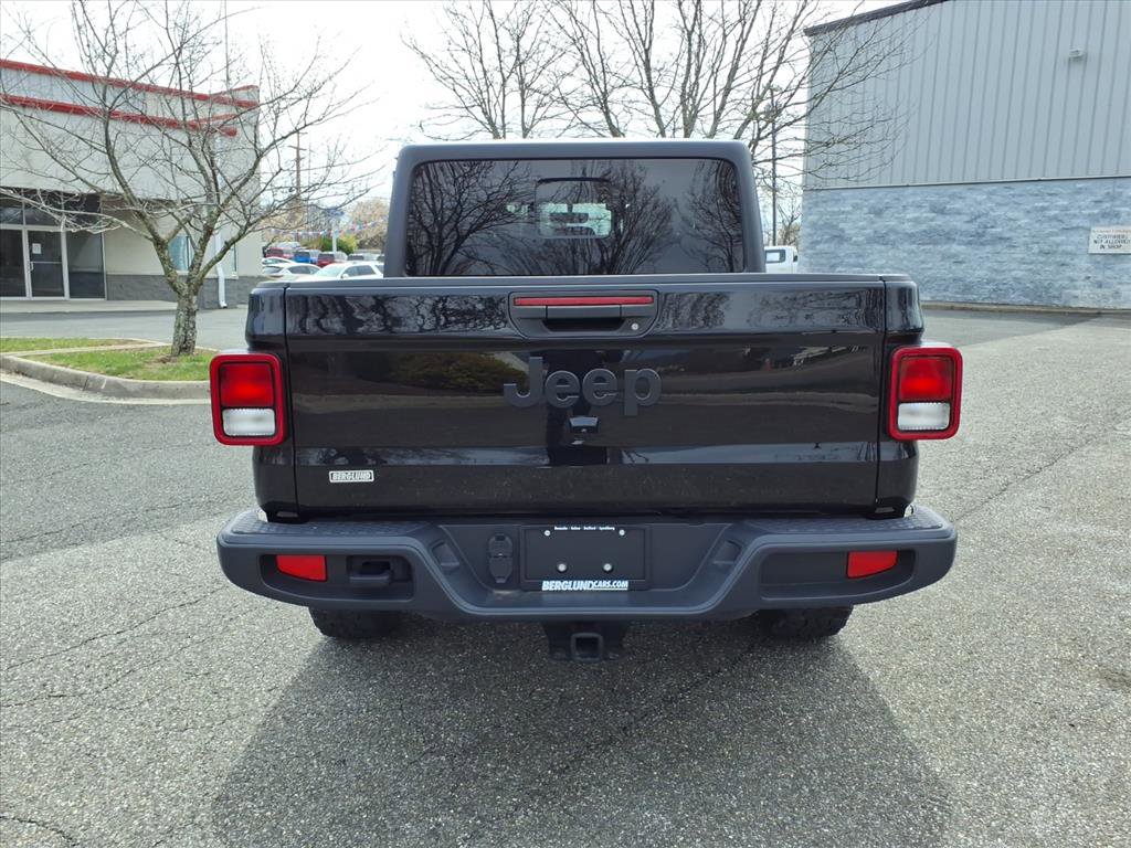 Used 2022 Jeep Gladiator Sport image 12