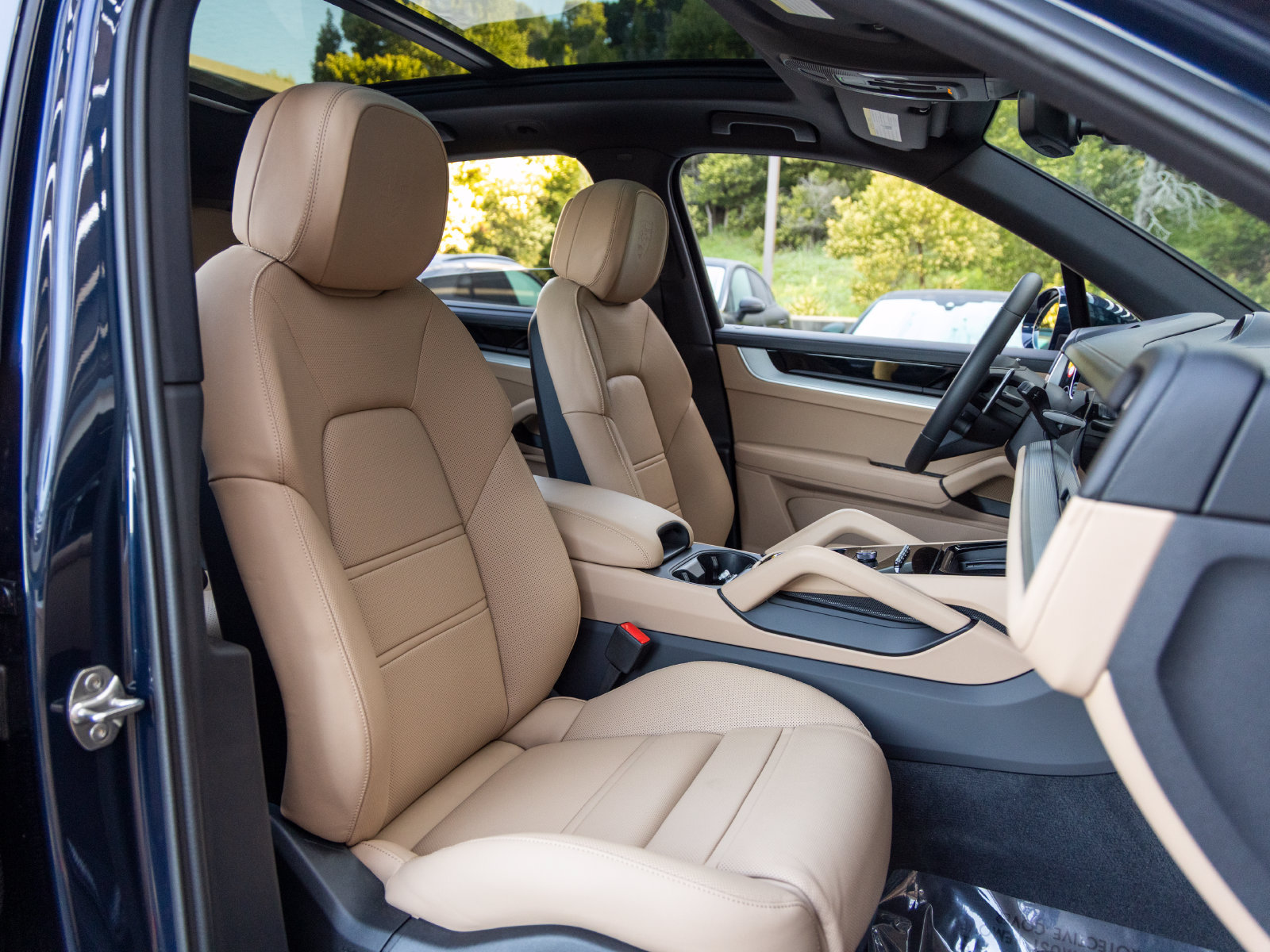 New 2025 Porsche Cayenne S AWD/4WD image 57