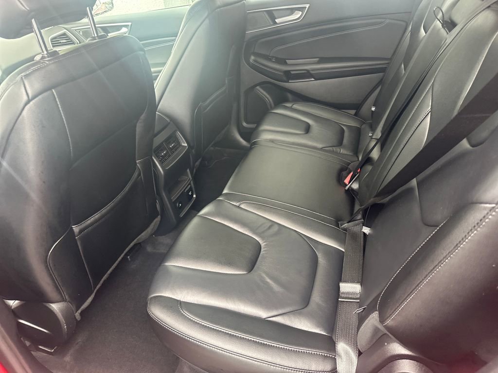 Used 2022 Ford Edge Titanium image 22