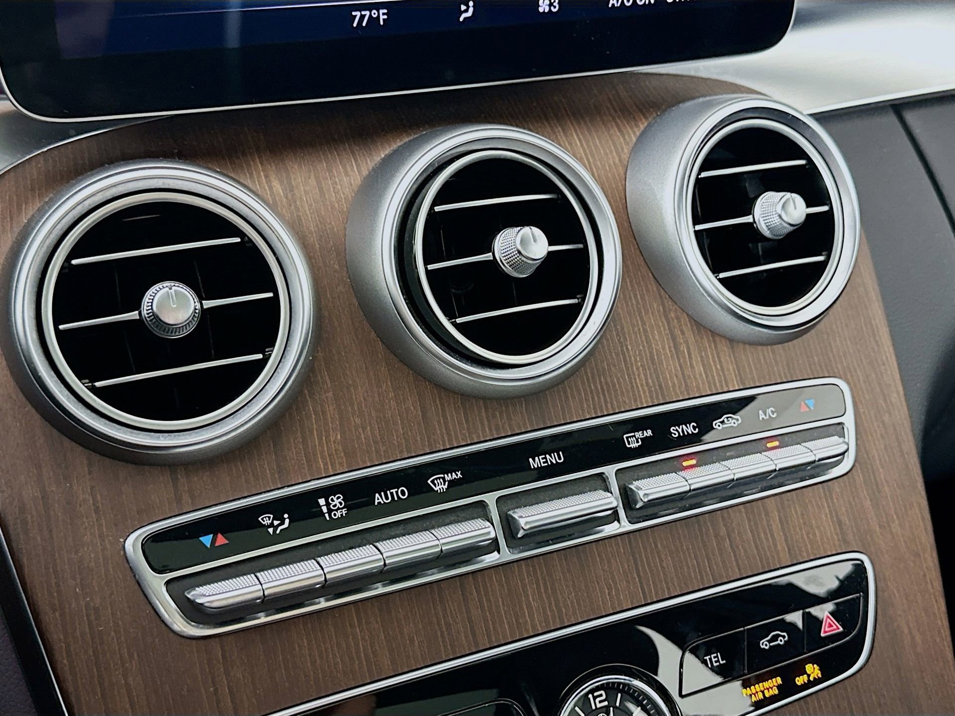 Used 2021 Mercedes-Benz C 300 Sedan image 16