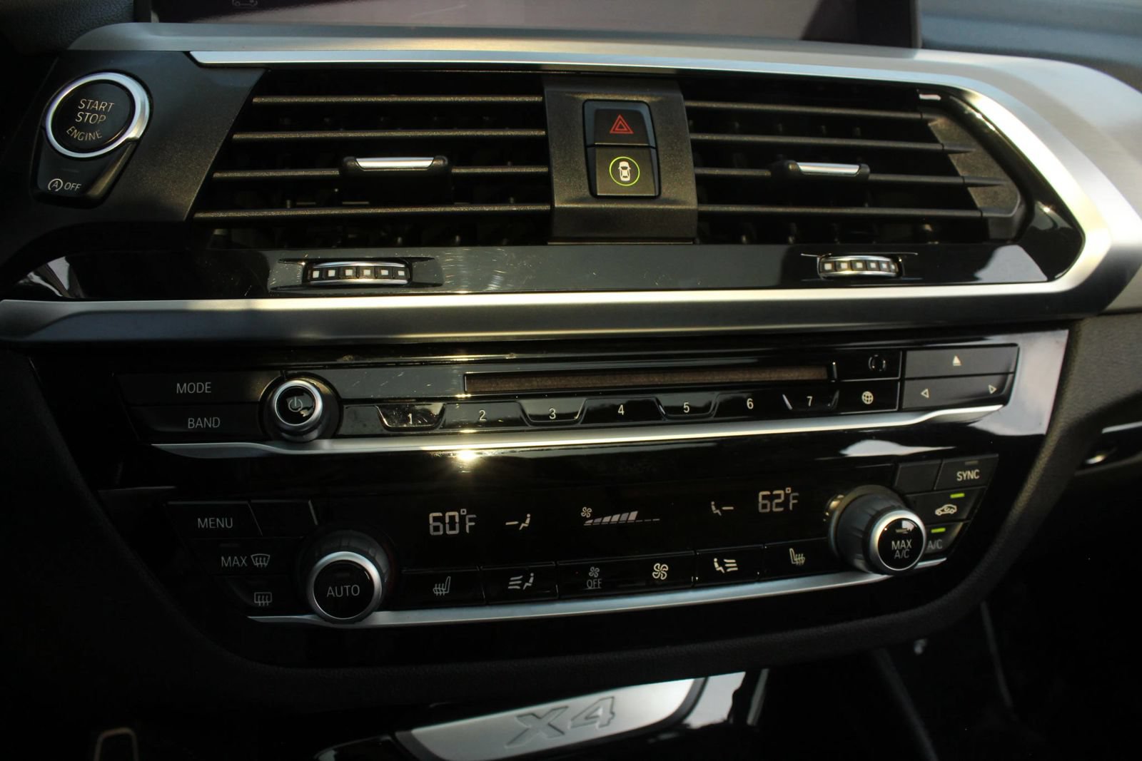 Used 2019 BMW X4 xDrive30i w/ Executive Package AWD/4WD image 27