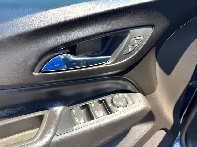 Used 2018 Chevrolet Equinox LT AWD/4WD image 19