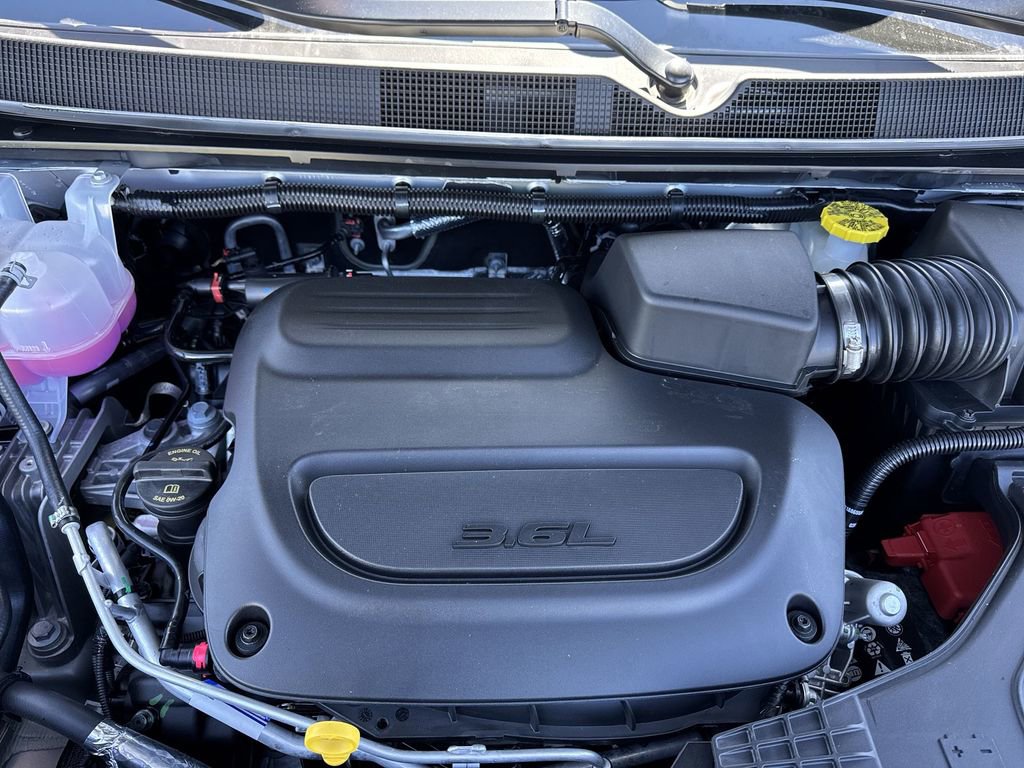 New 2026 Chrysler Pacifica Select w/ S Appearance Package FWD image 25