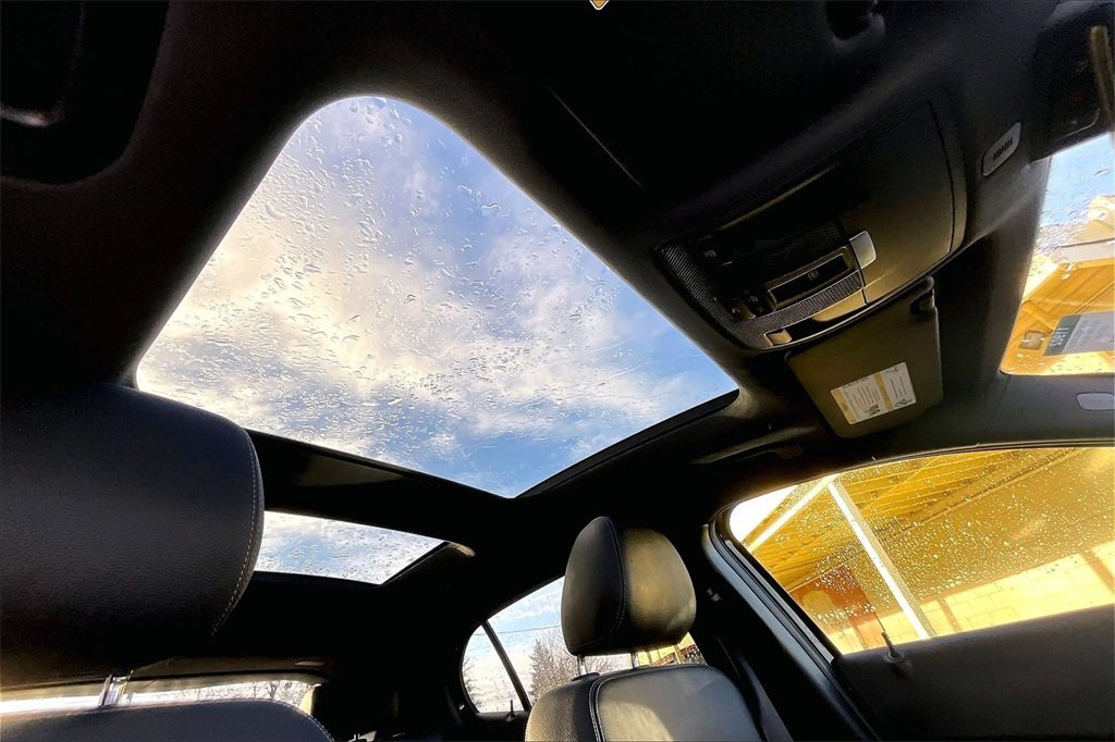 Used 2018 Mercedes-Benz GLA 250 4MATIC image 15