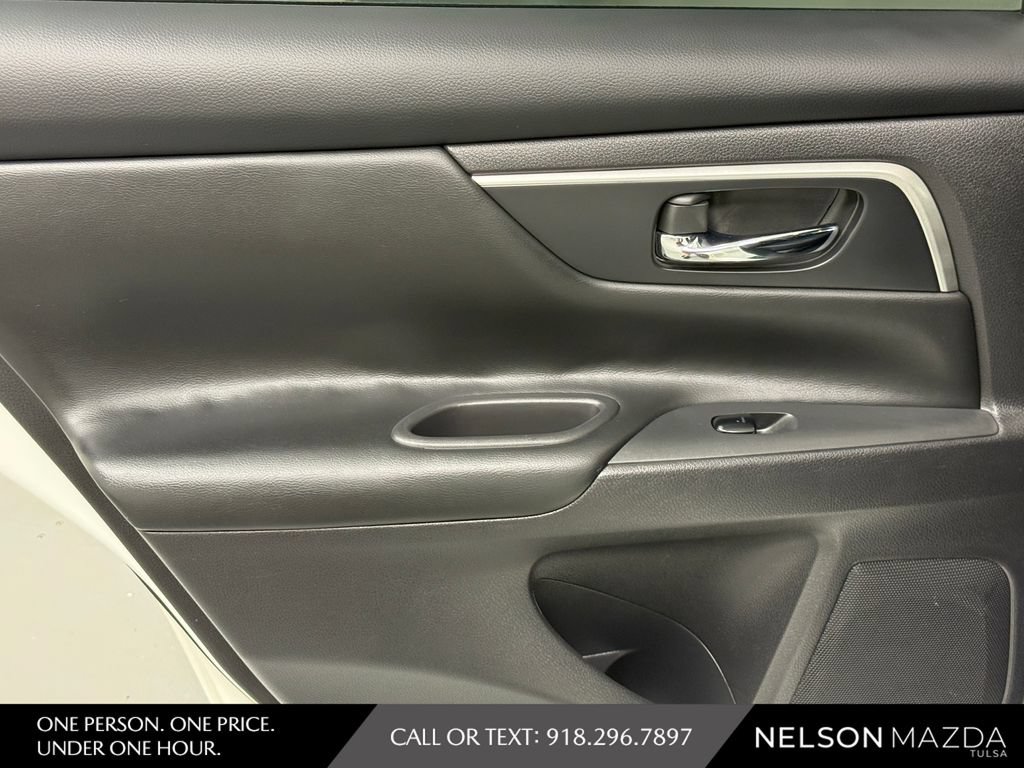 Used 2018 Nissan Altima 2.5 SR w/ SR Midnight Edition FWD image 33