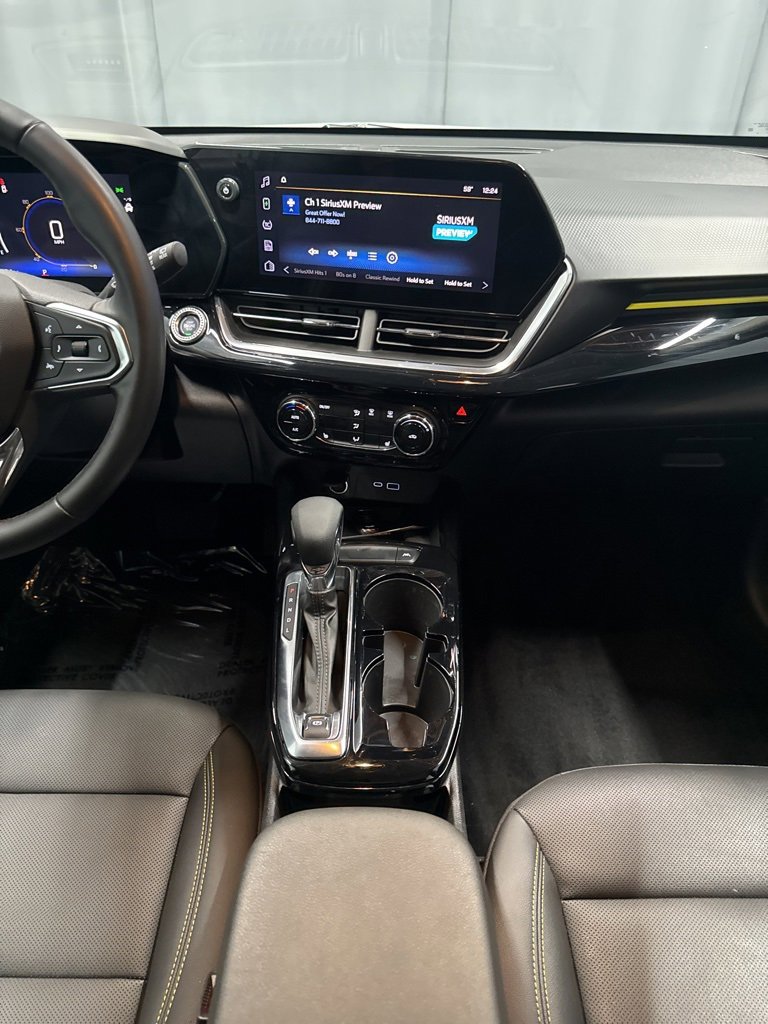 Used 2024 Chevrolet Trax ACTIV w/ Sunroof Package image 18