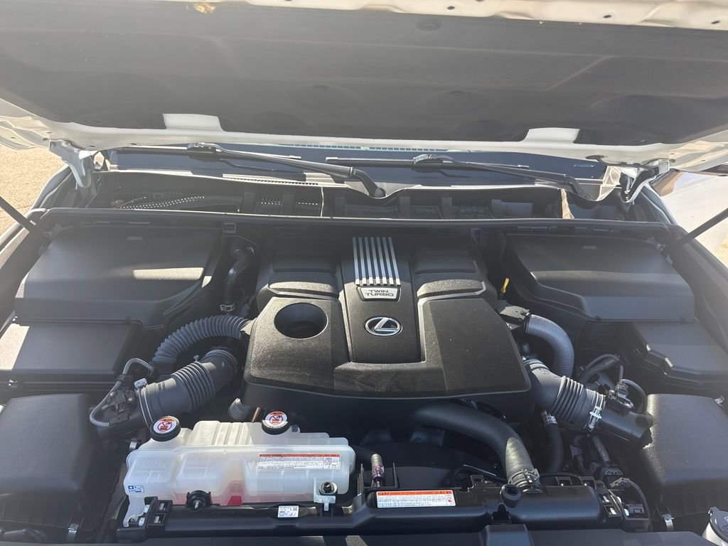 Used 2023 Lexus LX 600 4WD w/ Accessory Package (Z1) image 24