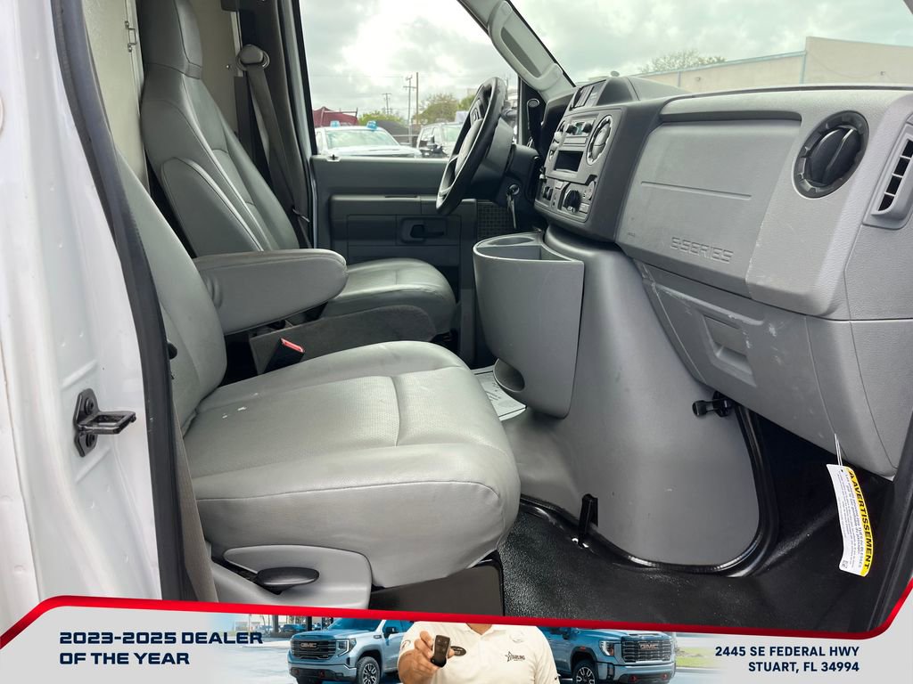 Used 2022 Ford E-350 and Econoline 350 Super Duty w/ Power Windows & Locks Group image 13