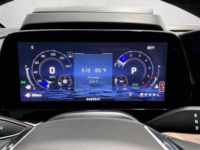 Used 2025 Chevrolet Suburban High Country RWD image 22