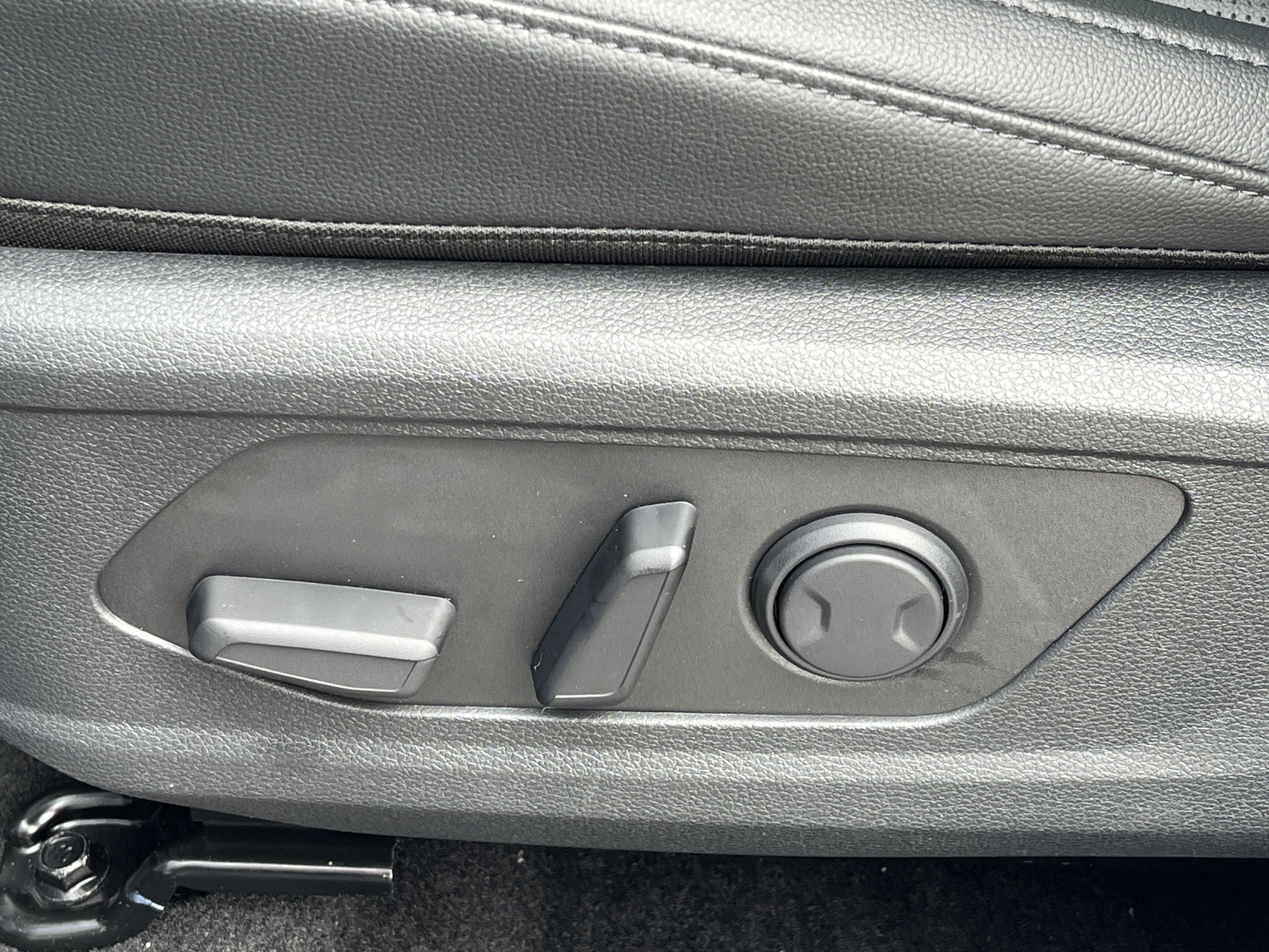 New 2026 Kia Sportage EX w/ EX Panorama Roof Package image 21