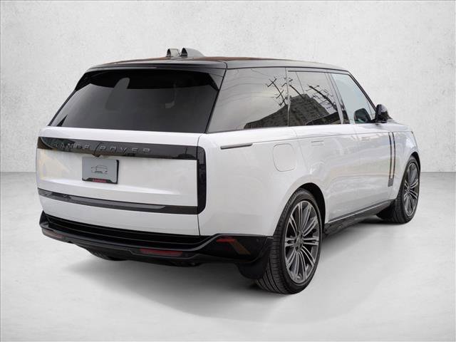 Certified 2024 Land Rover Range Rover SE image 5